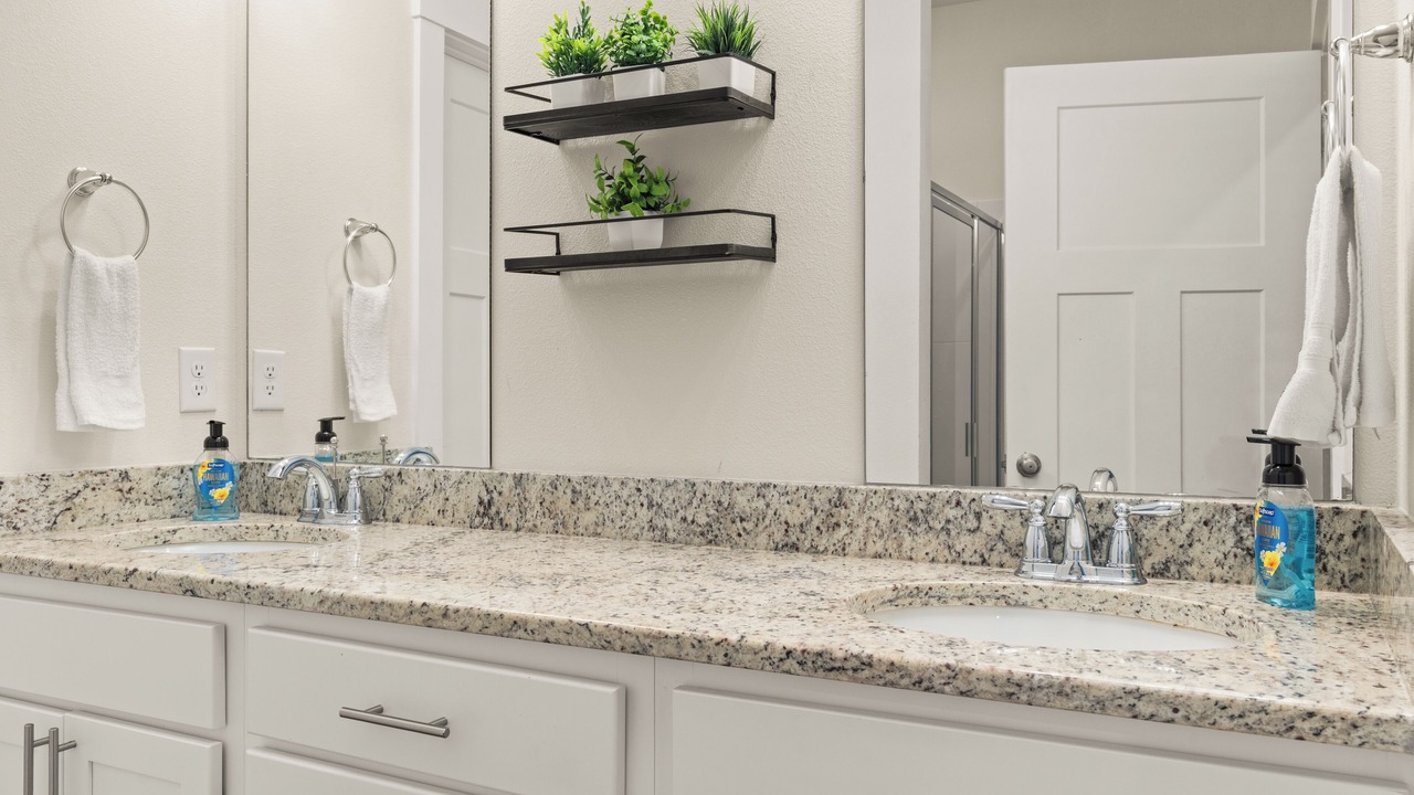 Photo of Bathroom in Ono Island