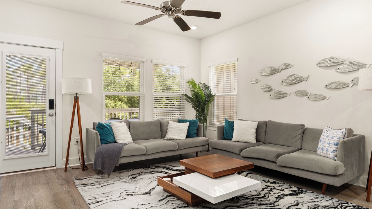 Photo of Livingroom in Ono Island