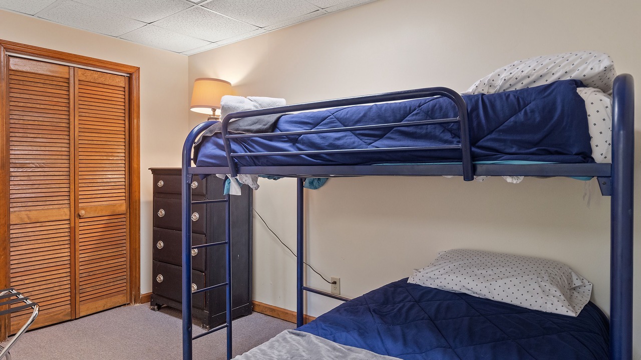 Photo of Bedroom in Crane Hill