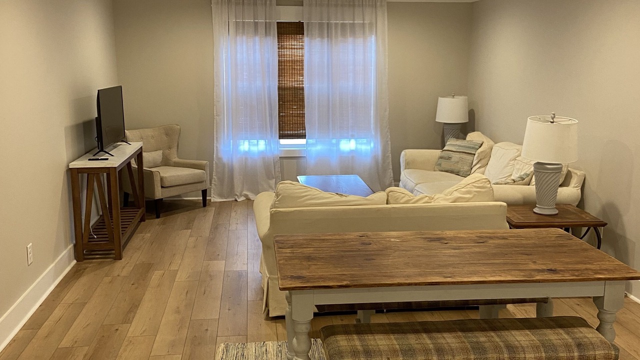 Photo of Livingroom in Tallassee