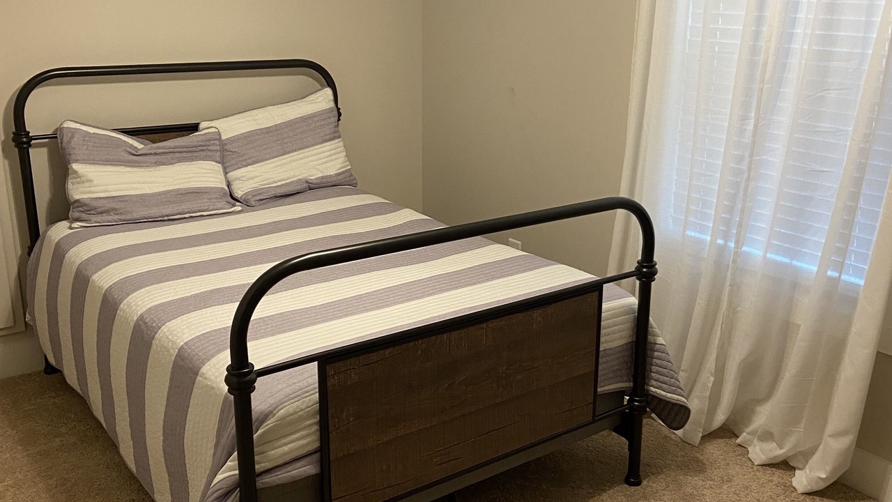 Photo of Bedroom in Tallassee