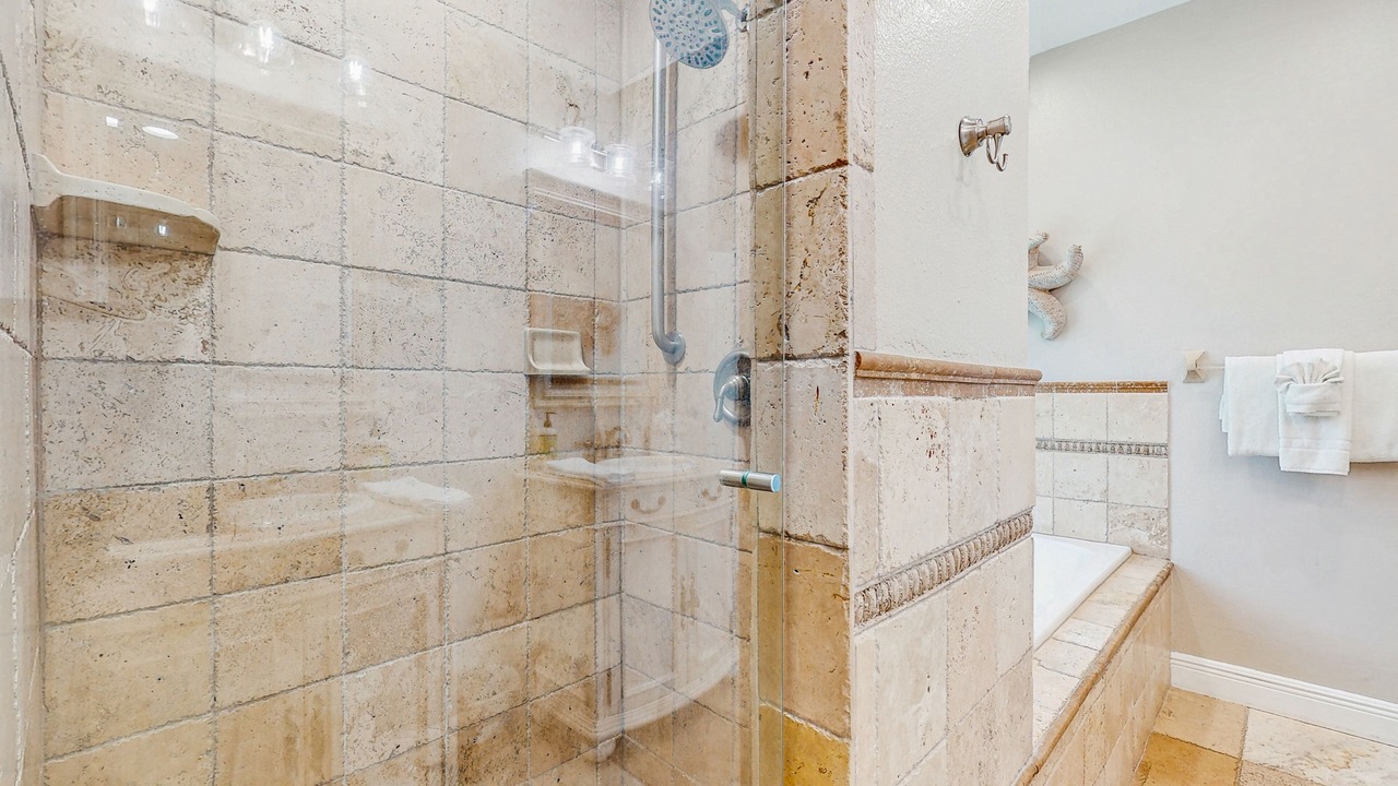 Photo of Bathroom in Independence Square