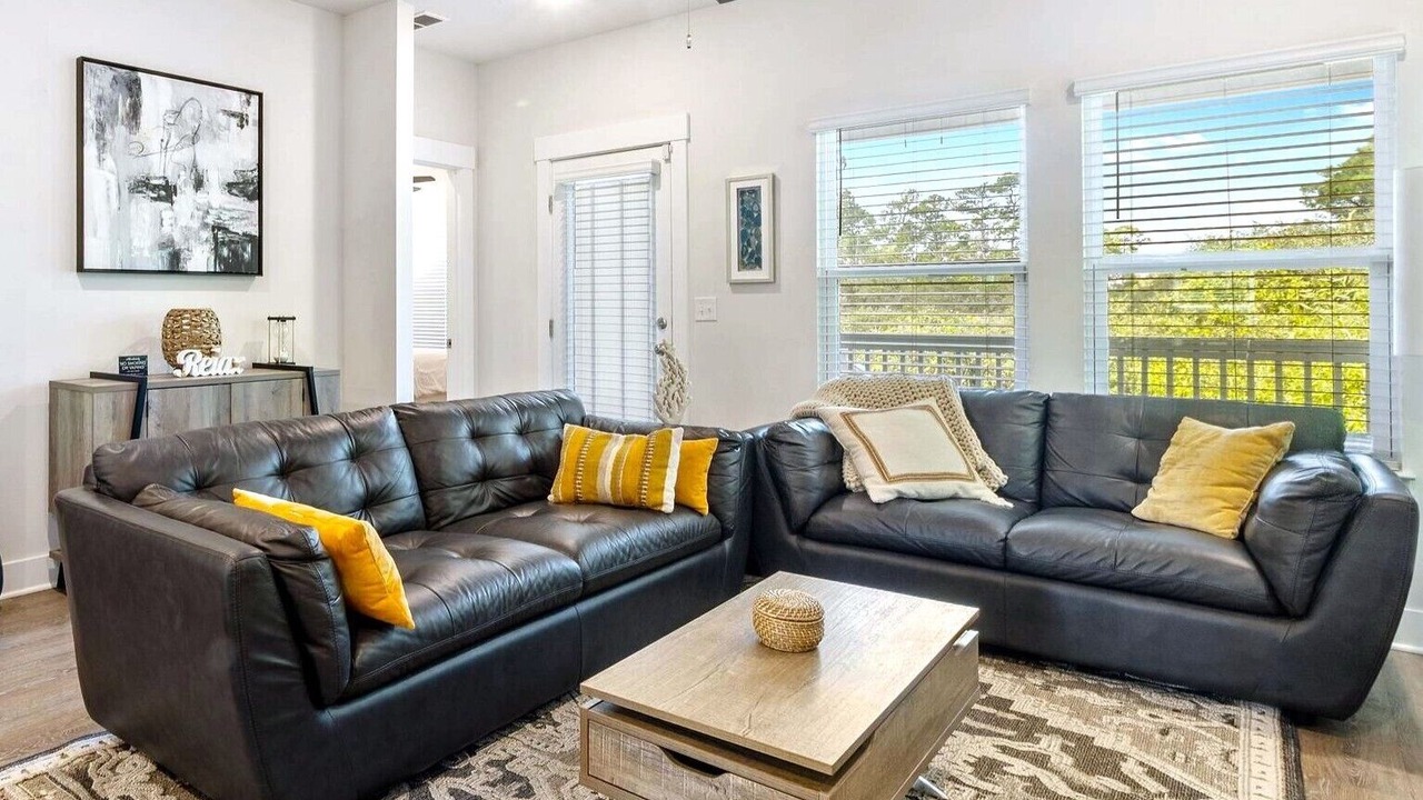 Photo of Livingroom in Ono Island