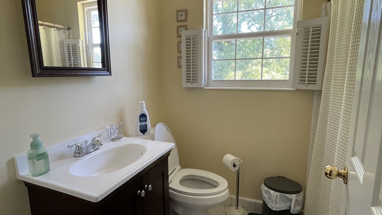 Photo of Bathroom in Country Club Estates