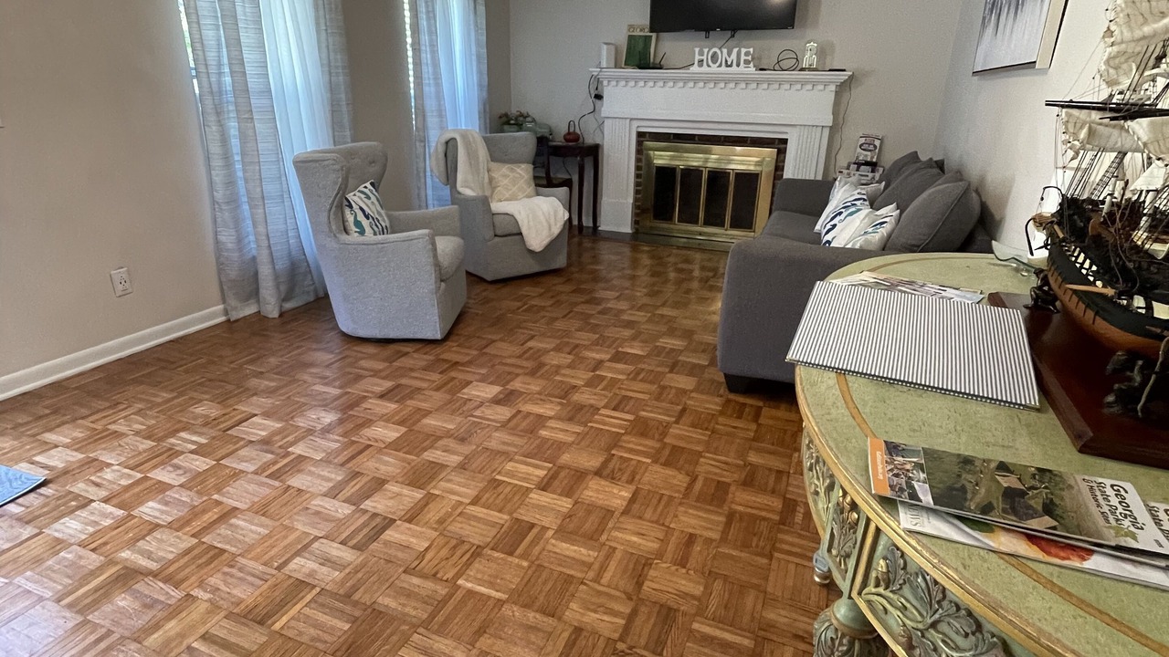 Photo of Livingroom in Country Club Estates