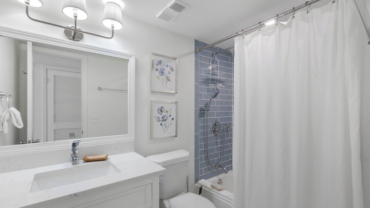 Photo of Bathroom in Sunnyside