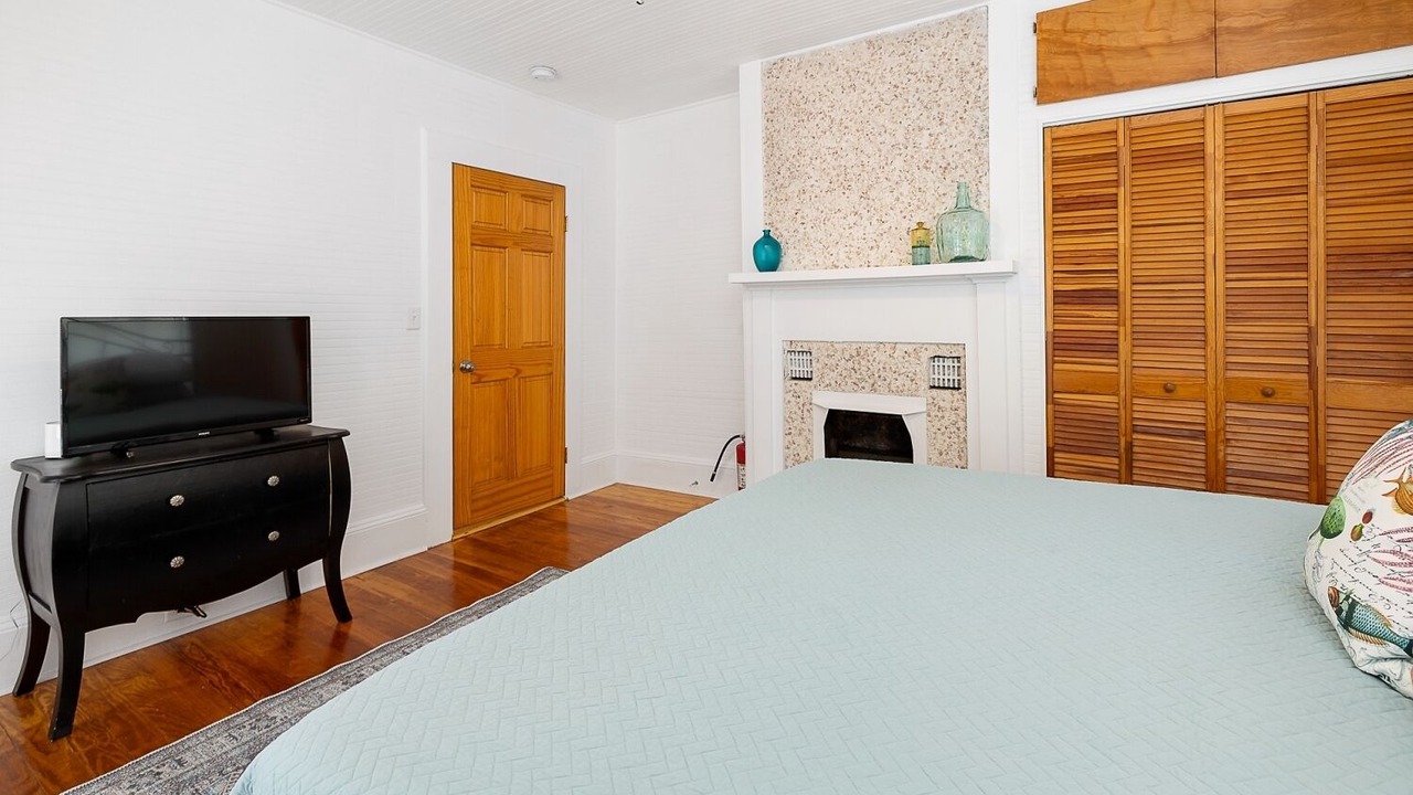 Photo of Bedroom in Saint Simons Island