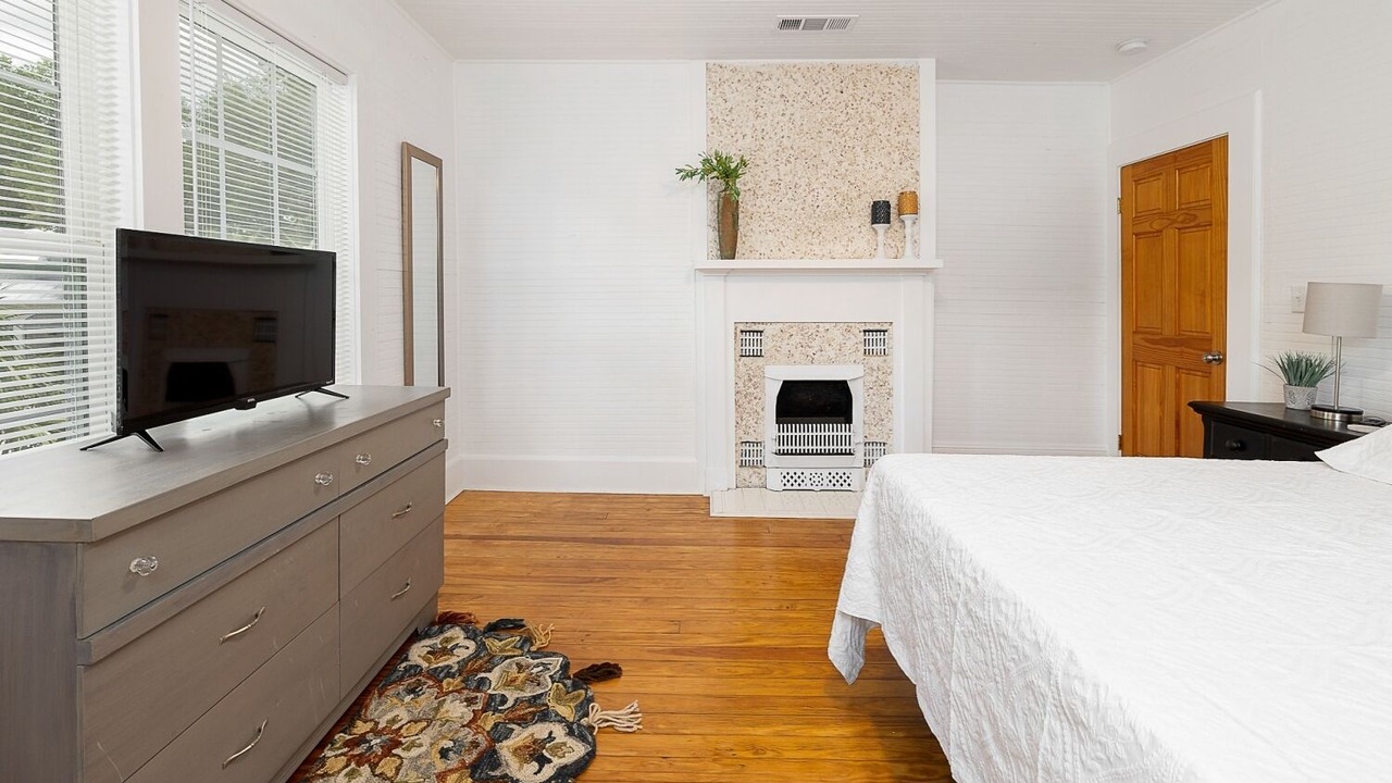 Photo of Bedroom in Saint Simons Island