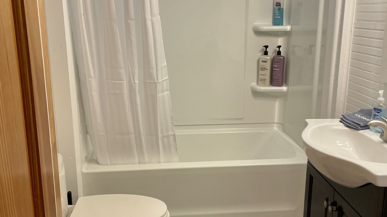 Photo of Bathroom in Saint Simons Island