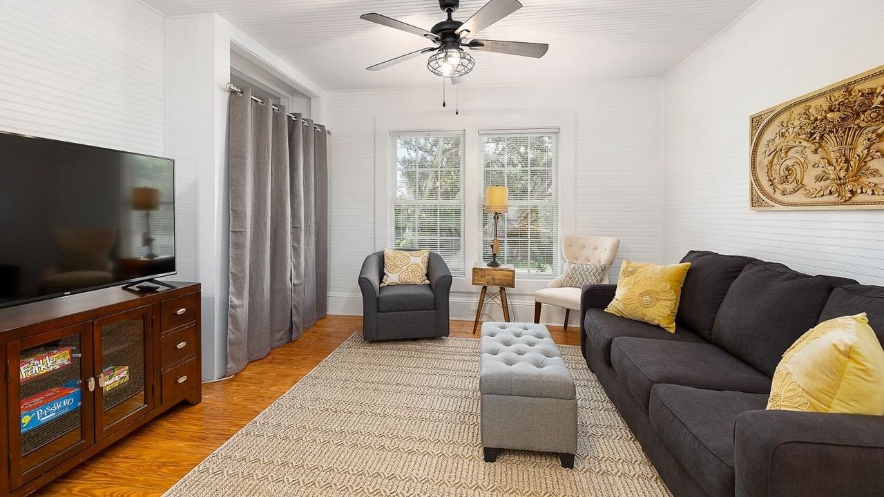 Photo of Livingroom in Saint Simons Island
