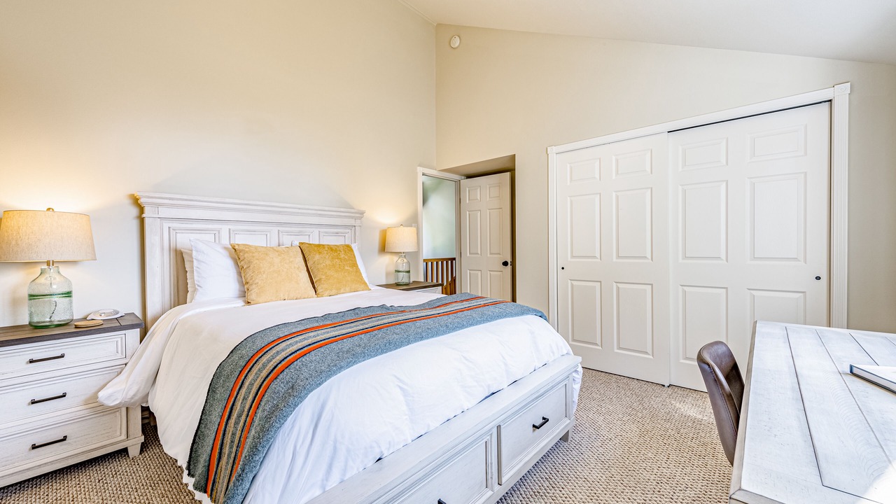 Photo of Bedroom in Blaine
