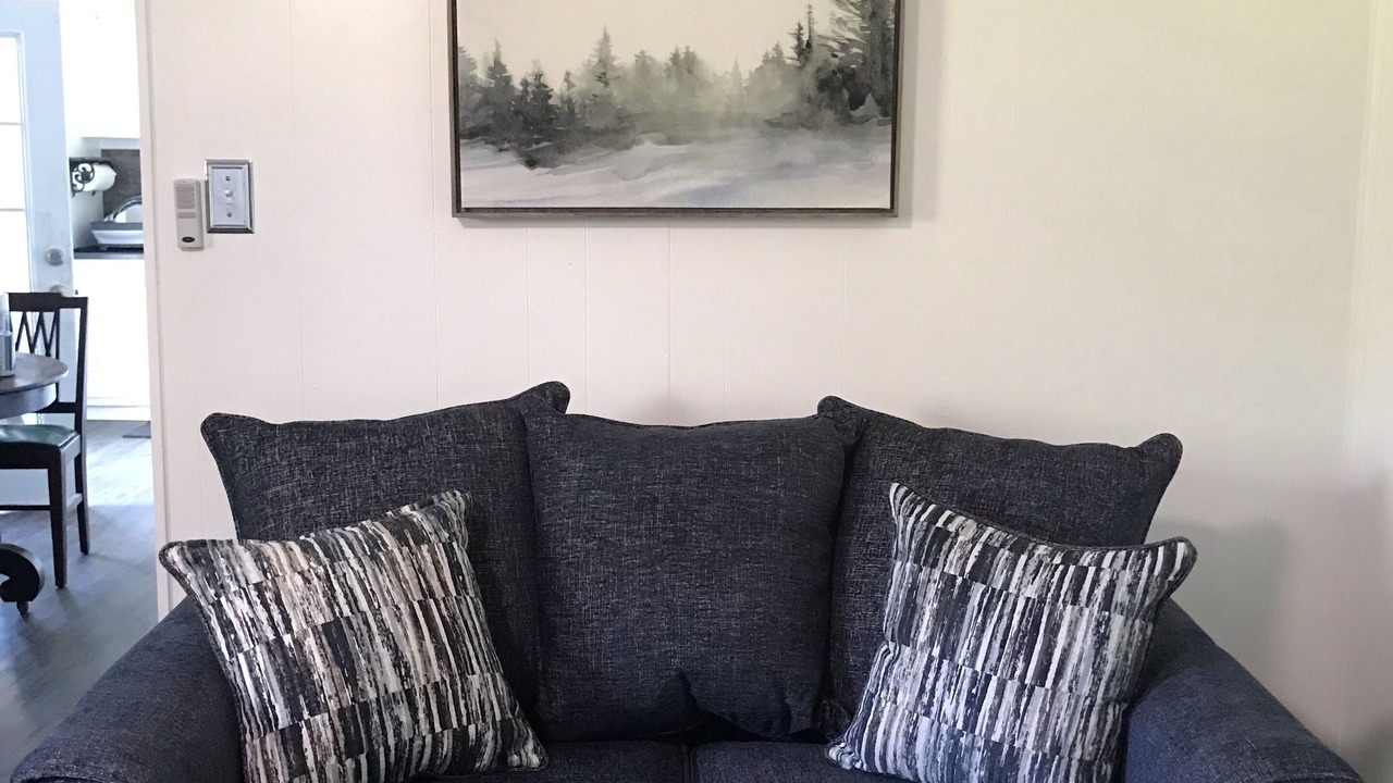 Photo of Livingroom in Guntersville