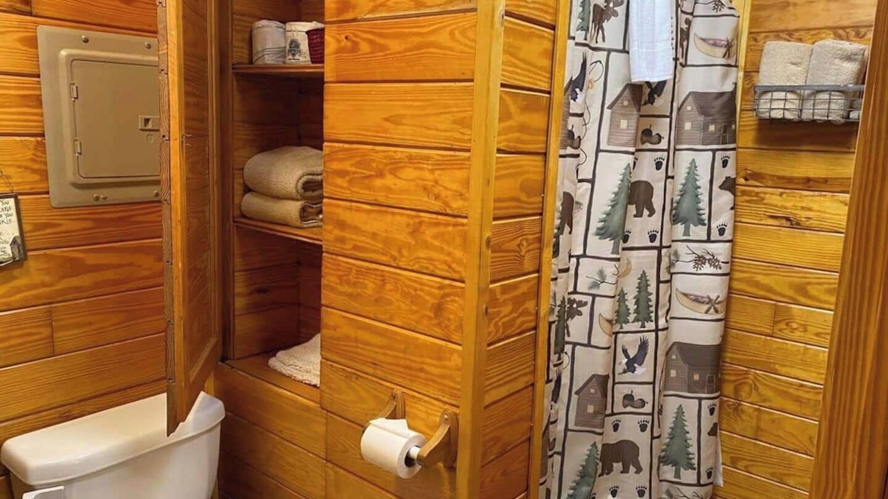 Photo of Bathroom in Gatlinburg