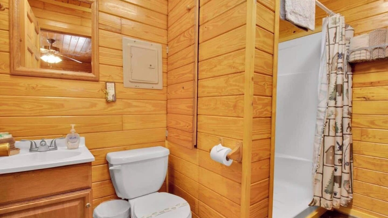 Photo of Bathroom in Gatlinburg