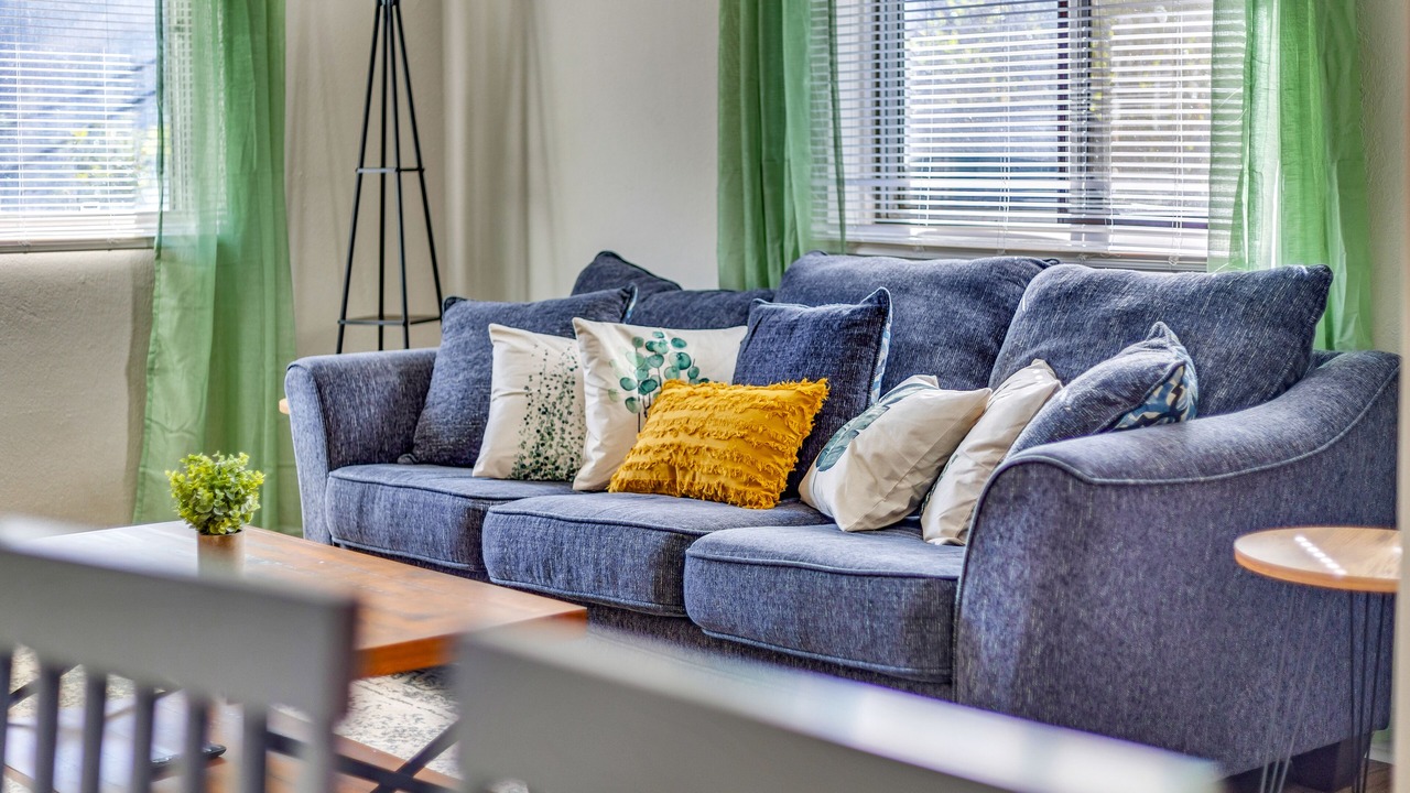 Photo of Livingroom in Eagan Park