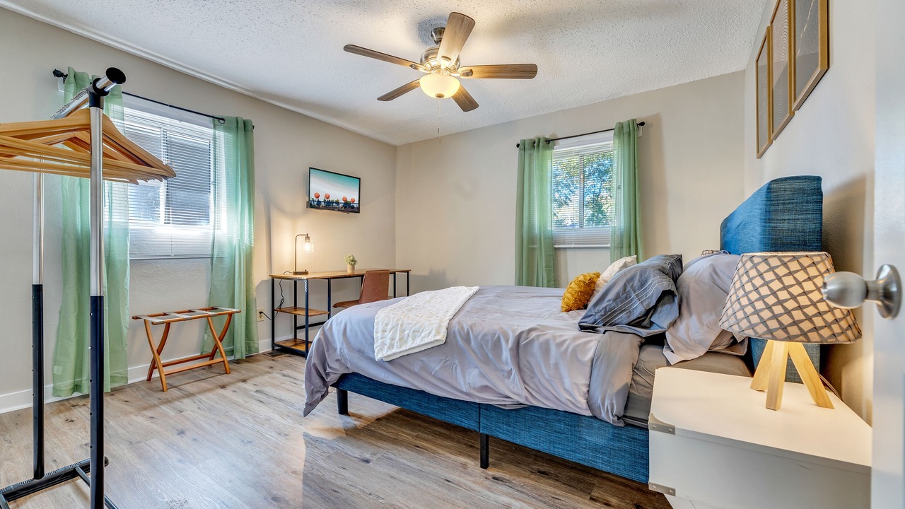 Photo of Bedroom in Eagan Park