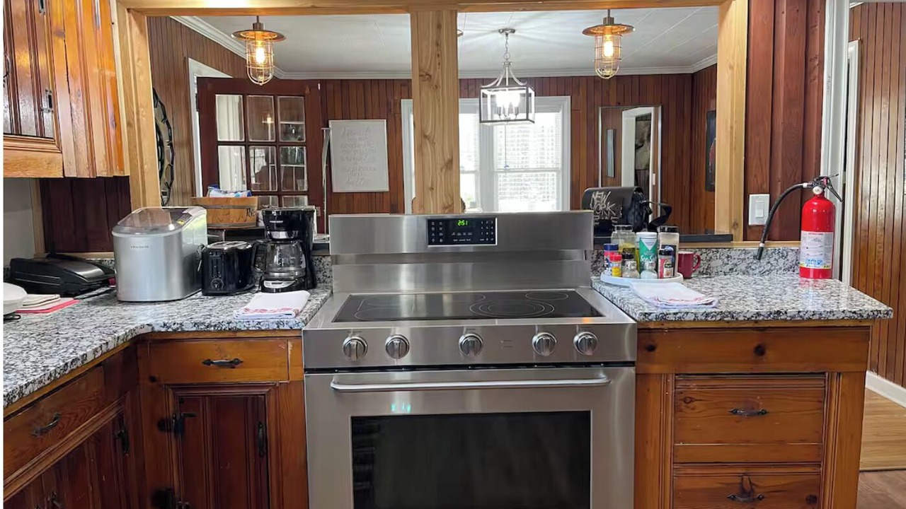 Photo of Kitchen in Cliftondale