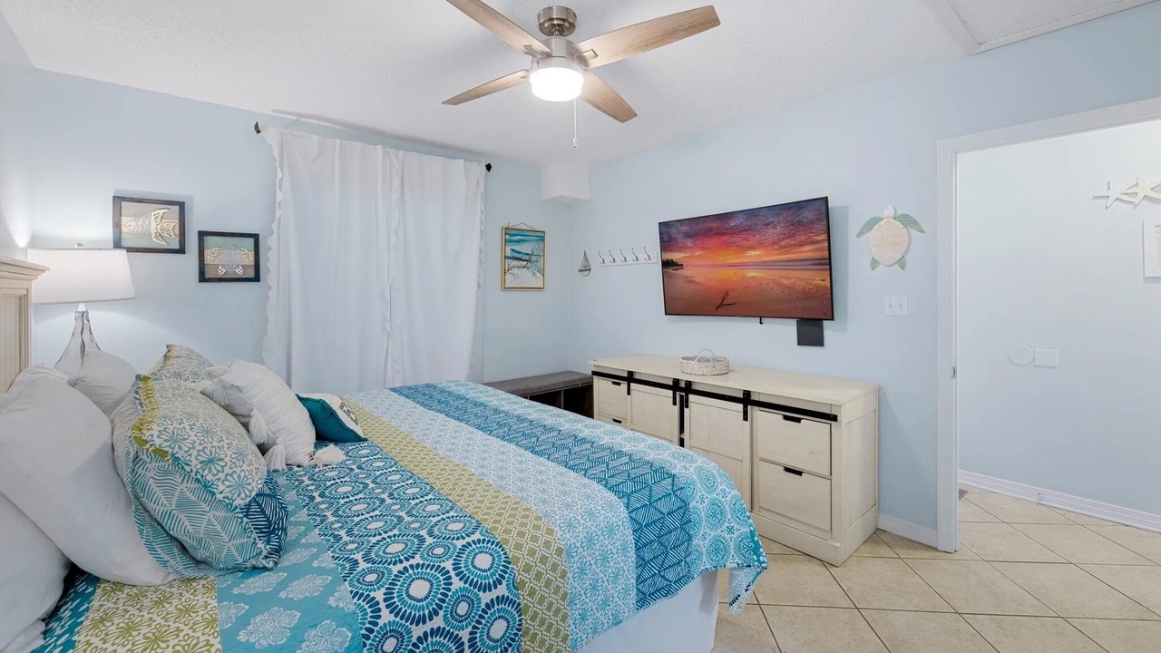 Photo of Bedroom in Miramar Beach