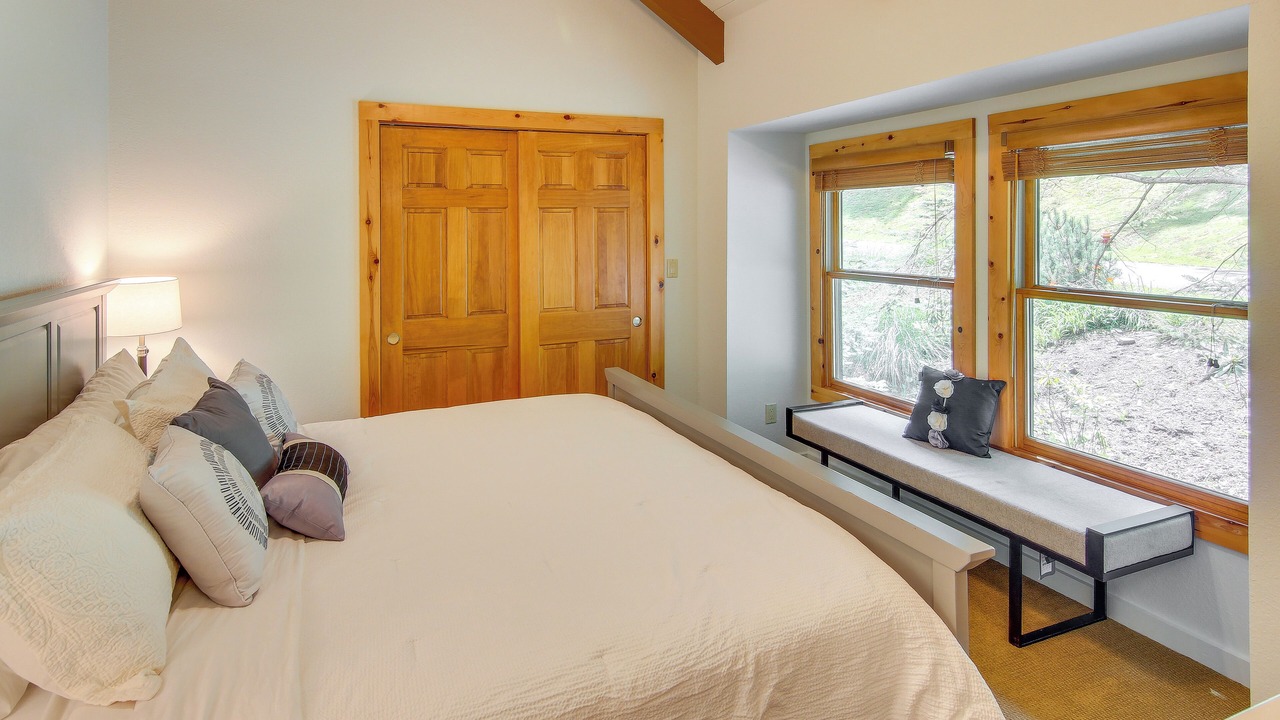 Photo of Bedroom in Mountain Air