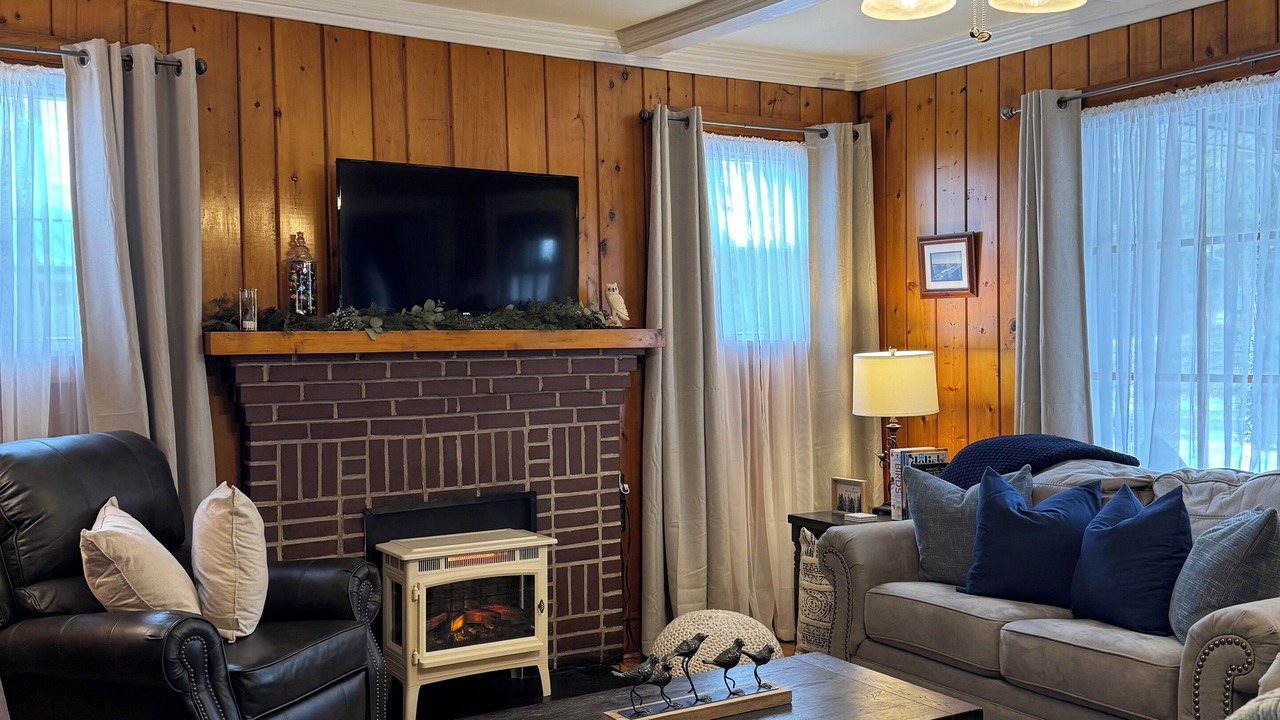 Photo of Livingroom in Asheville
