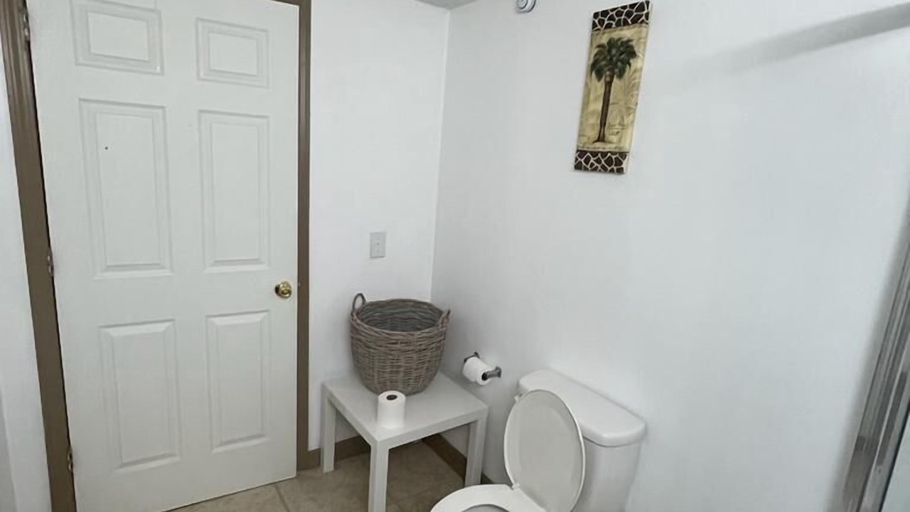 Photo of Bathroom in Oak Park
