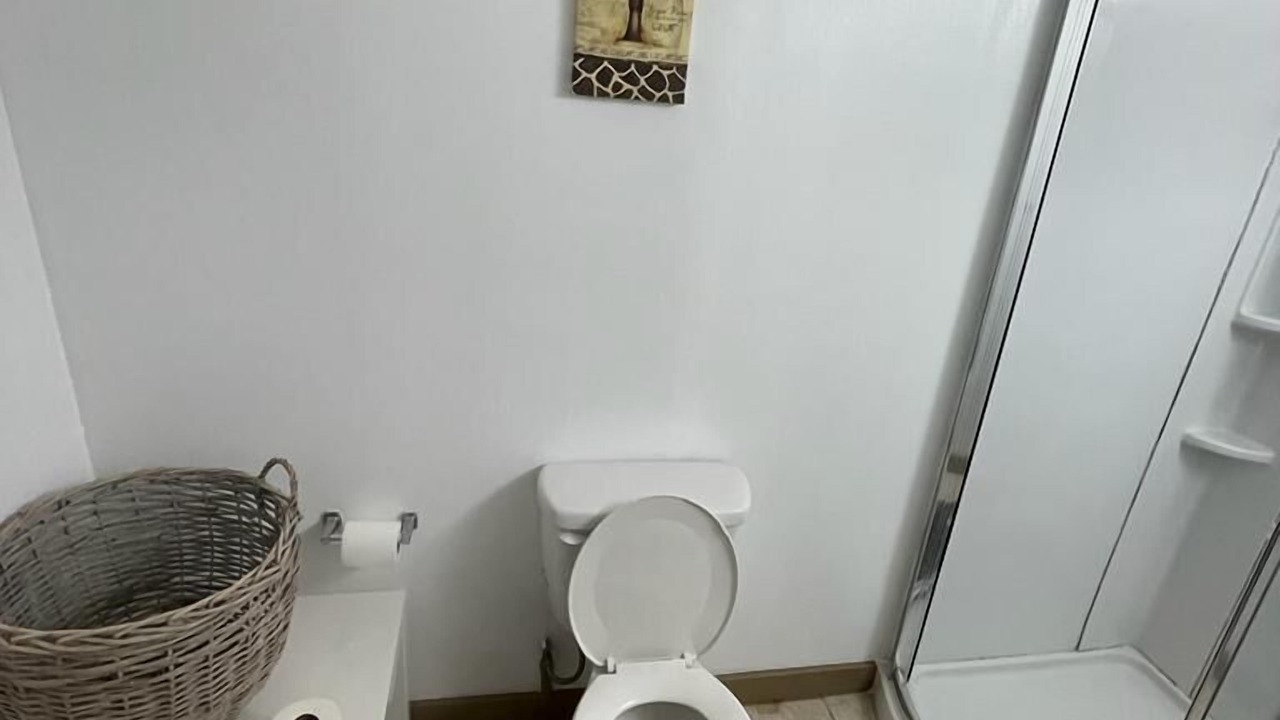 Photo of Bathroom in Oak Park