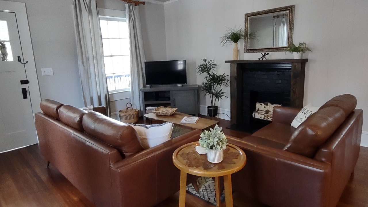 Photo of Livingroom in Laurel