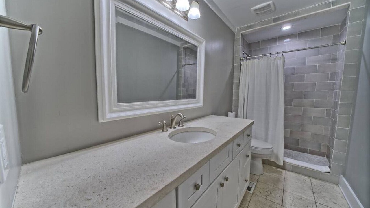 Photo of Bathroom in Inlet Beach