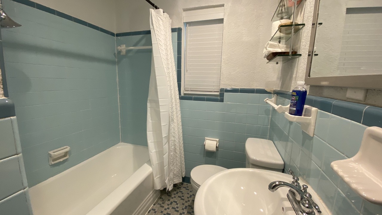 Photo of Bathroom in College Park