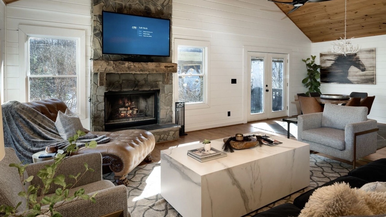 Photo of Livingroom in Fairview