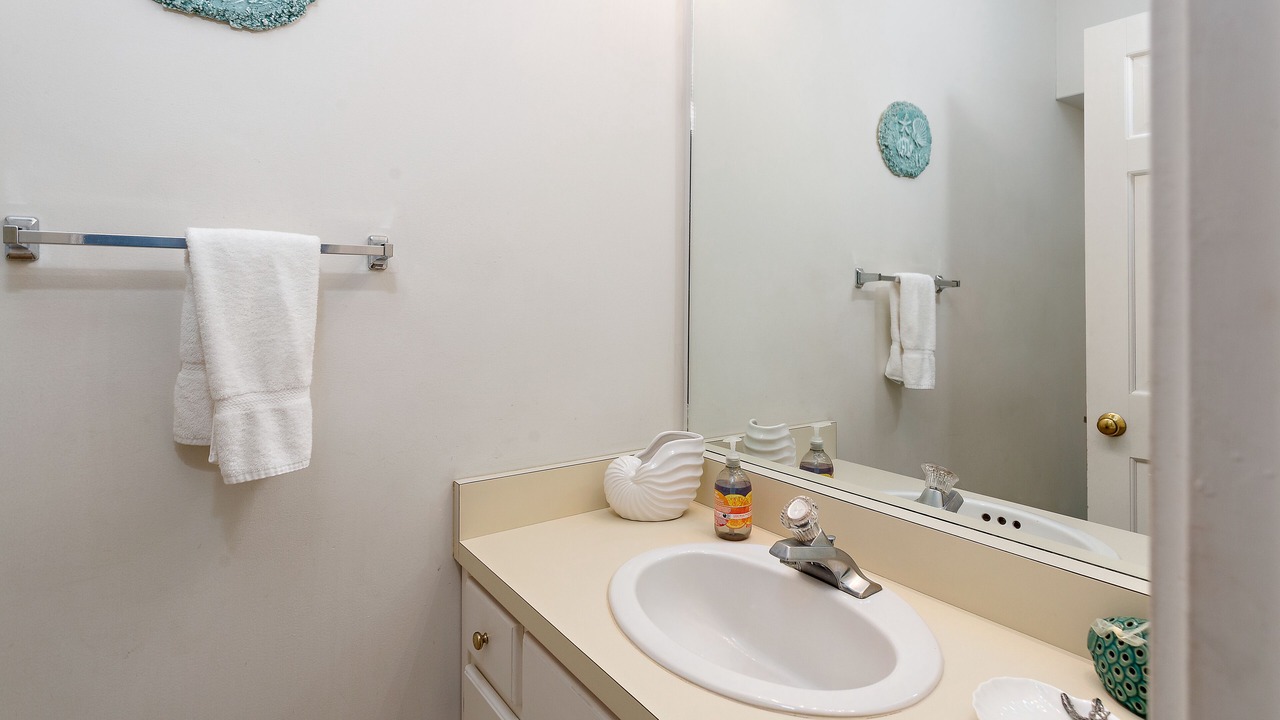 Photo of Bathroom in King City