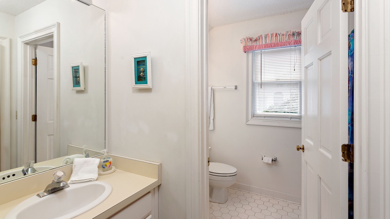 Photo of Bathroom in King City
