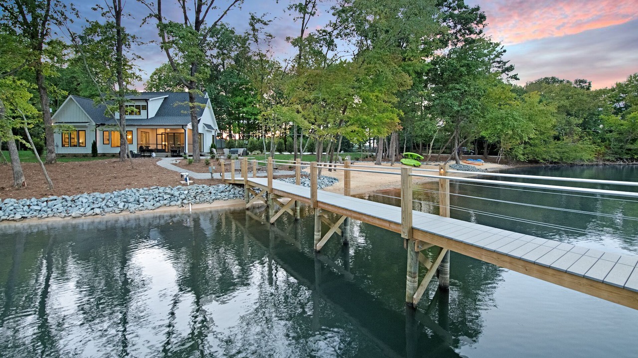Photo of Outdoor in Mayhew