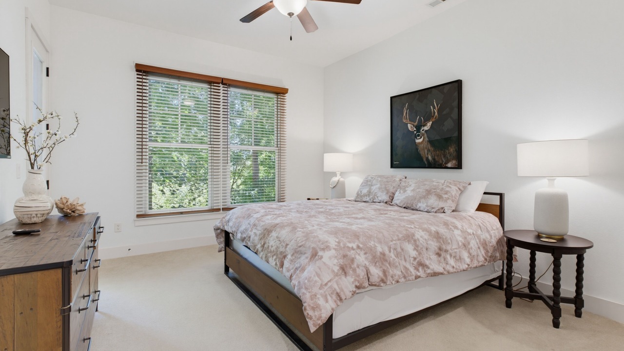 Photo of Bedroom in Bear Lake Reserve