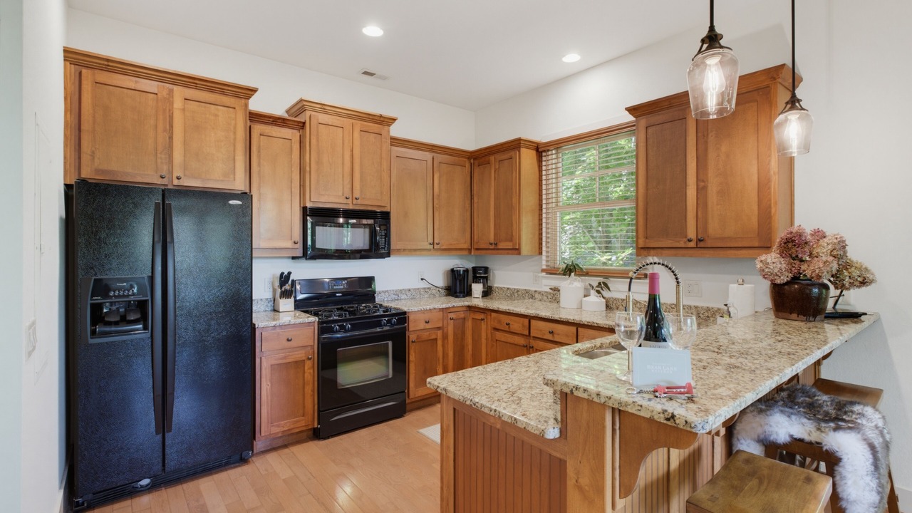 Photo of Kitchen in Bear Lake Reserve