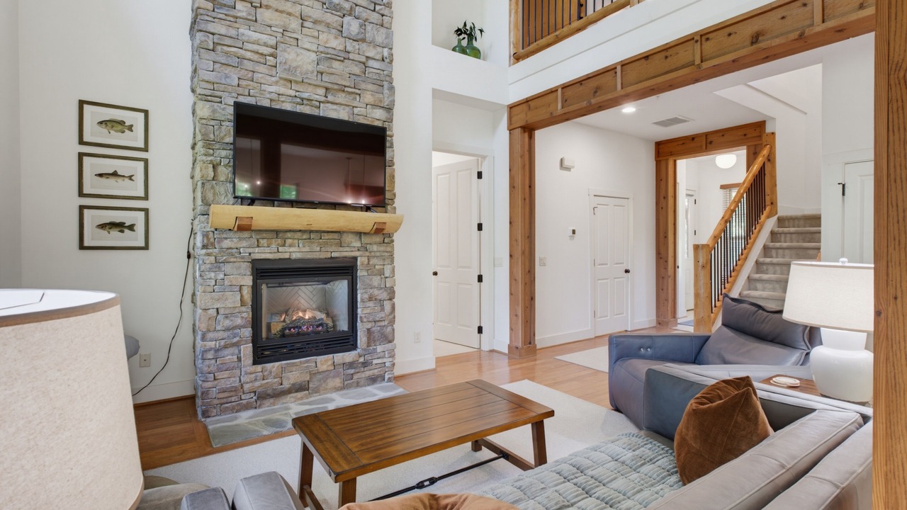 Photo of Livingroom in Bear Lake Reserve