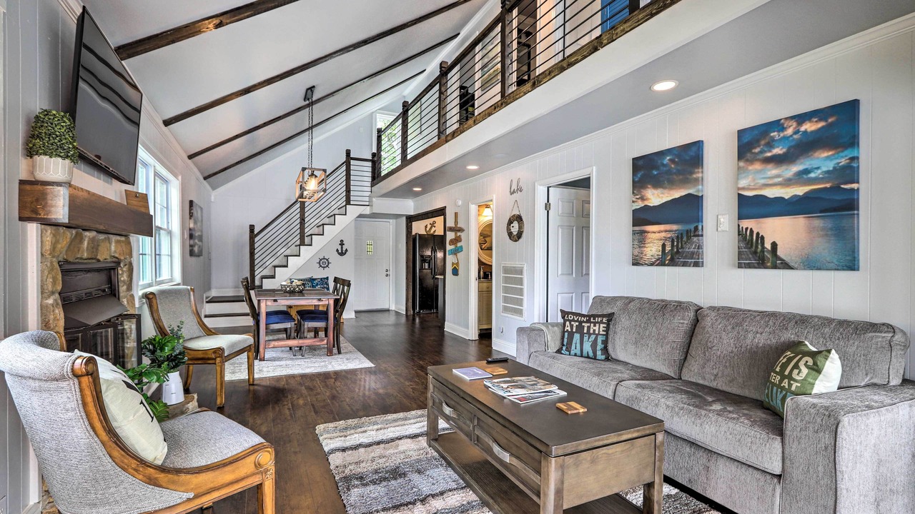 Photo of Livingroom in Eatonton