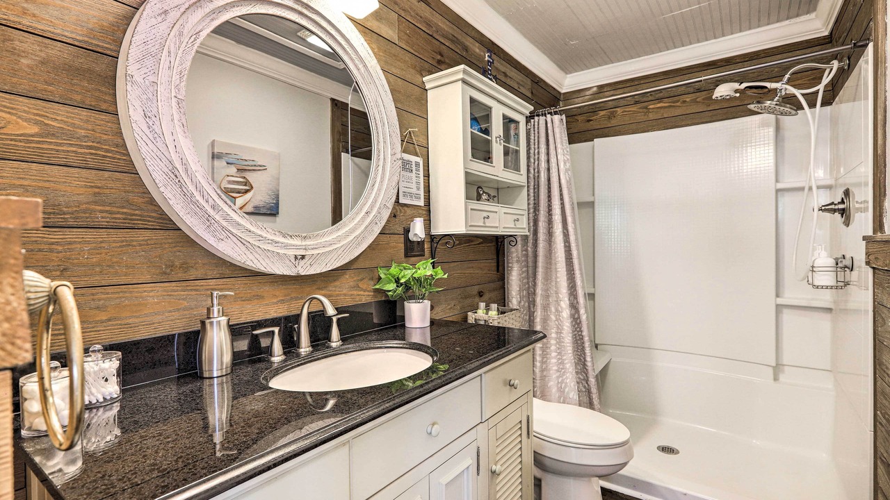 Photo of Bathroom in Eatonton
