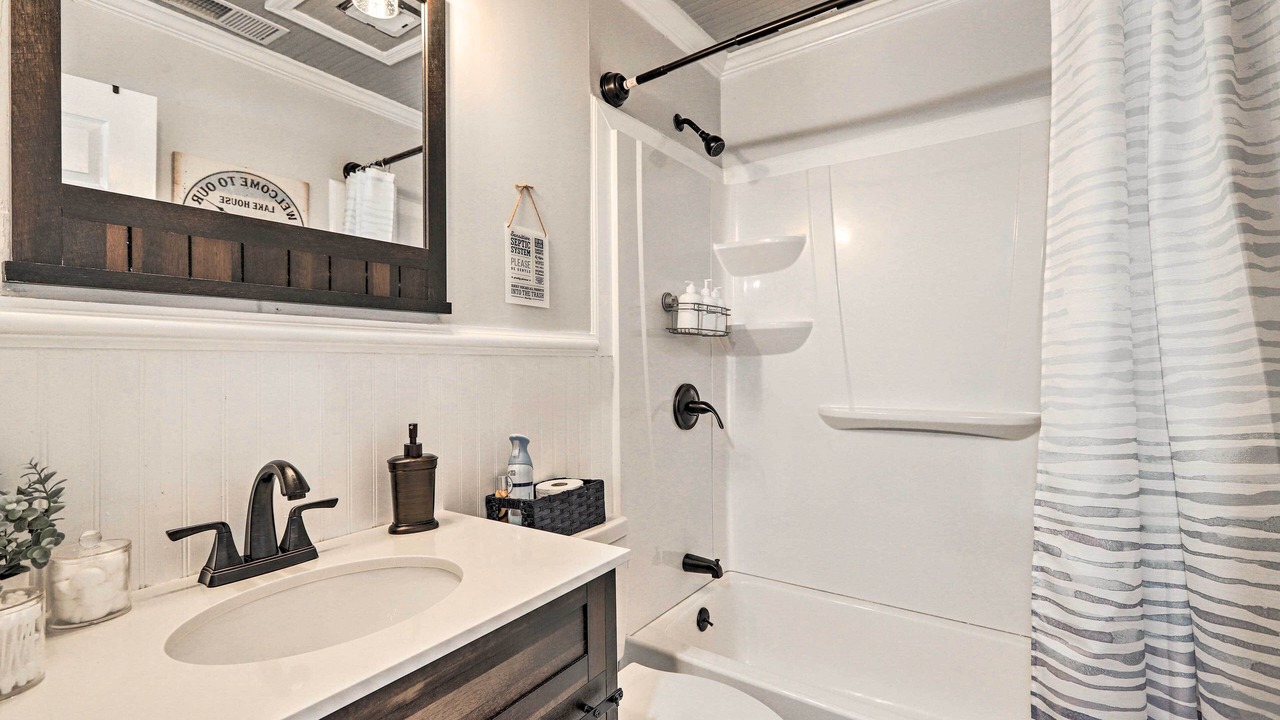 Photo of Bathroom in Eatonton