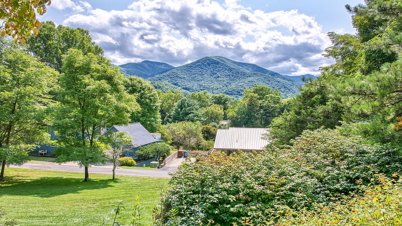 Photo of Outdoor in Valley Creek Run