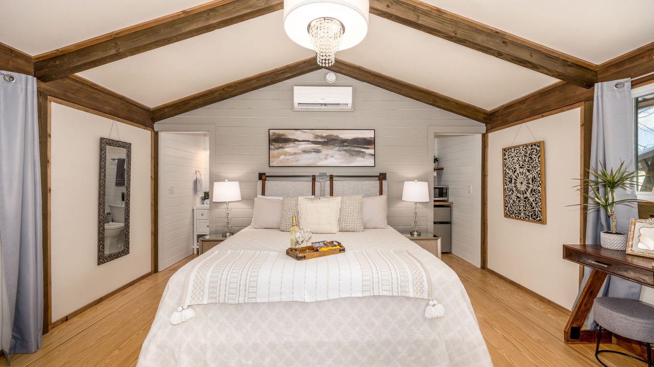 Photo of Bedroom in Alexander