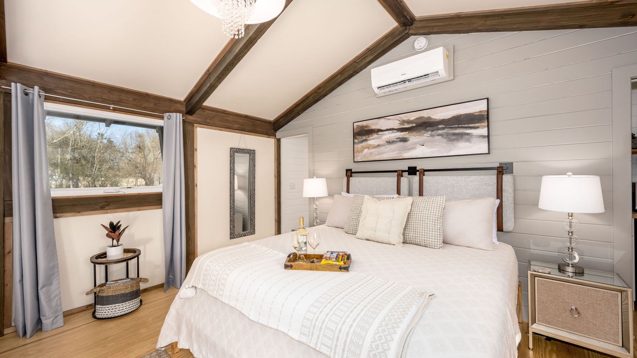 Photo of Bedroom in Alexander