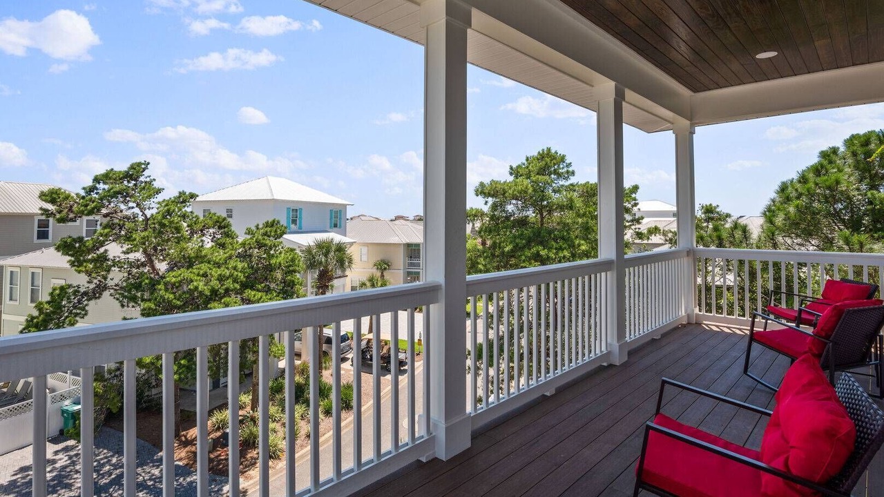 Photo of Outdoor in Emerald Waters Village