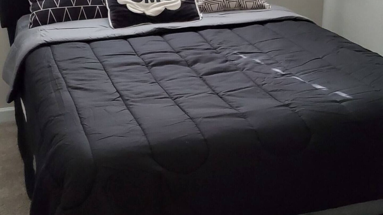 Photo of Bedroom in Riverdale