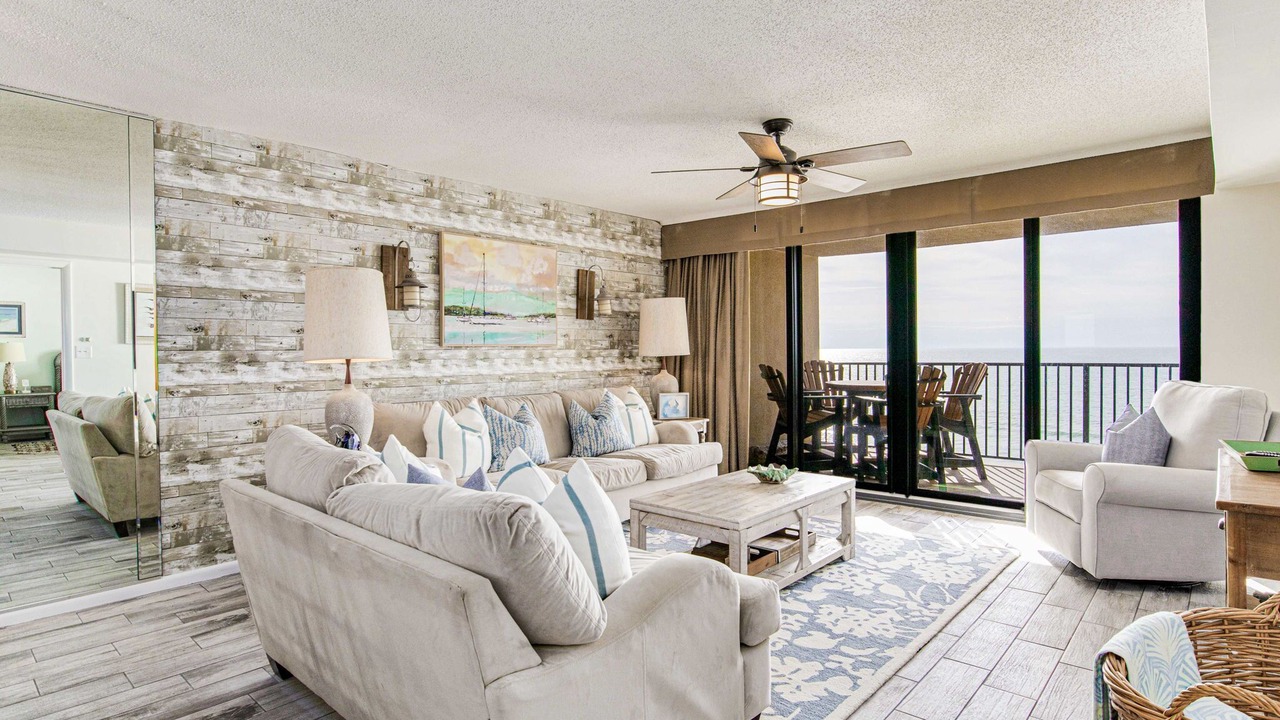 Photo of Livingroom in Orange Beach East