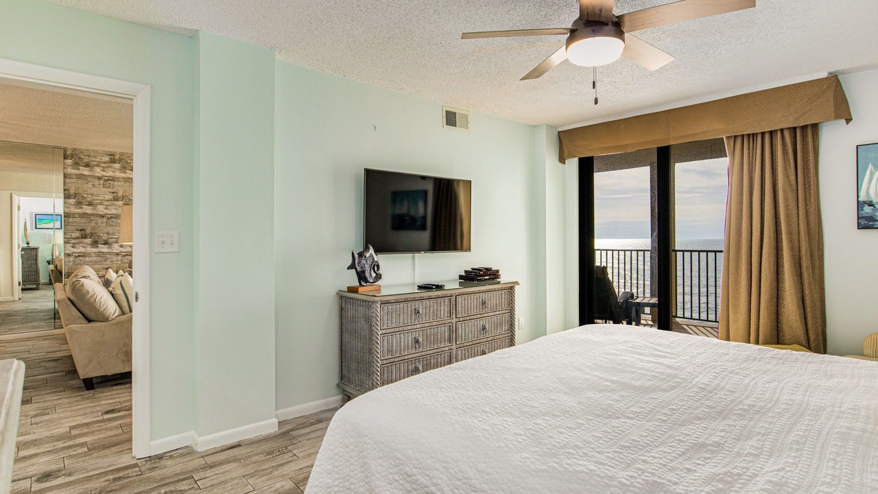 Photo of Bedroom in Orange Beach East