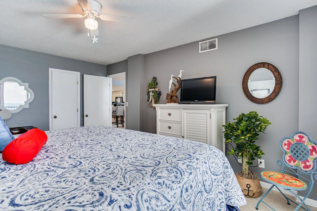 Photo of Bedroom in Orange Beach East