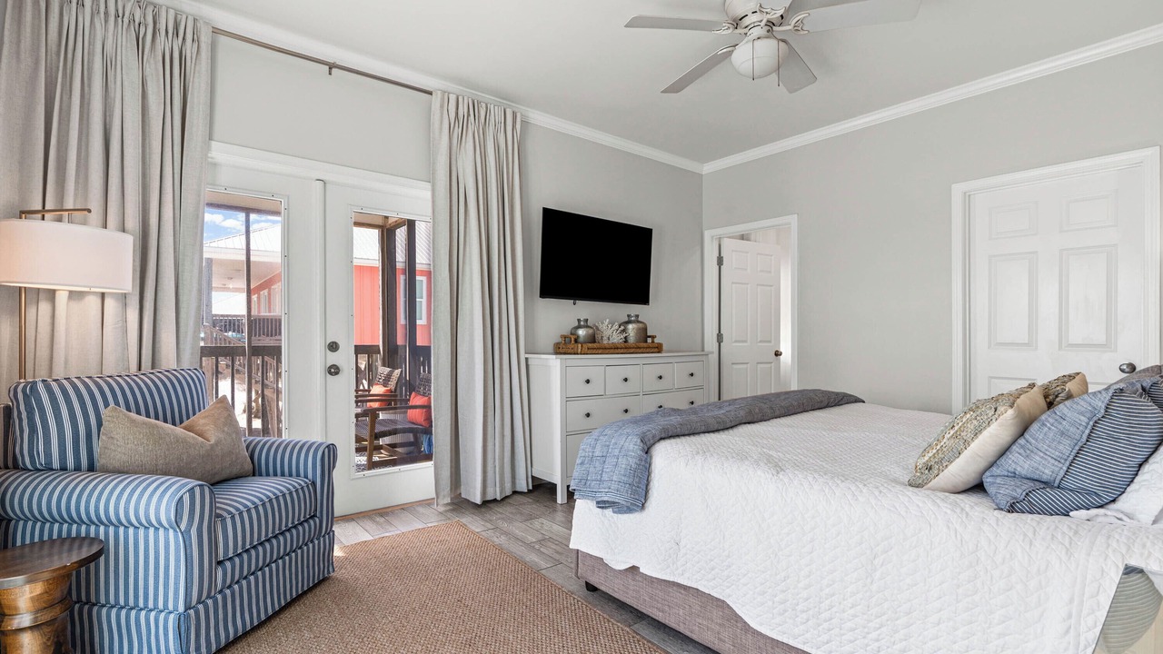 Photo of Bedroom in Dauphin Island