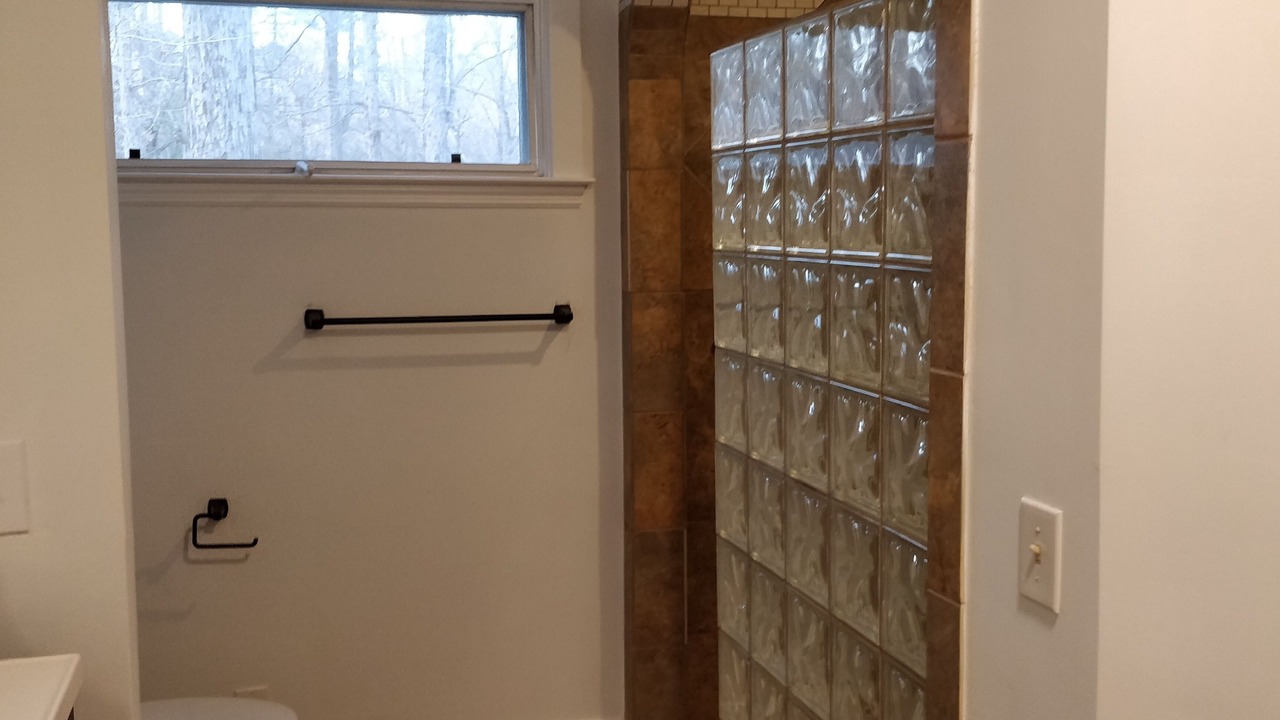 Photo of Bathroom in Eatonton