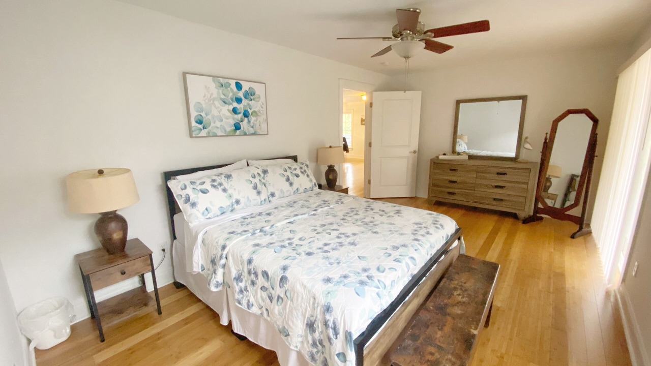 Photo of Bedroom in Eatonton